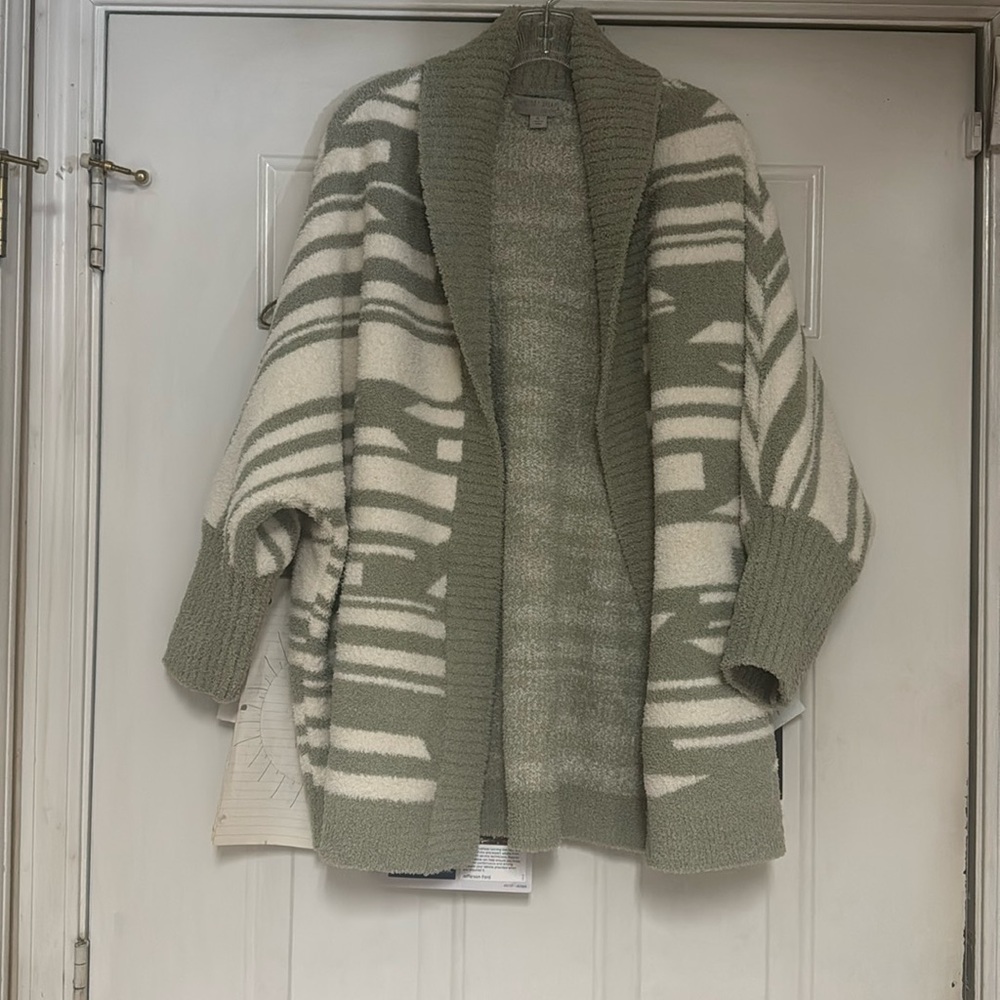 Barefoot Dreams Green and White Cardigan XL
